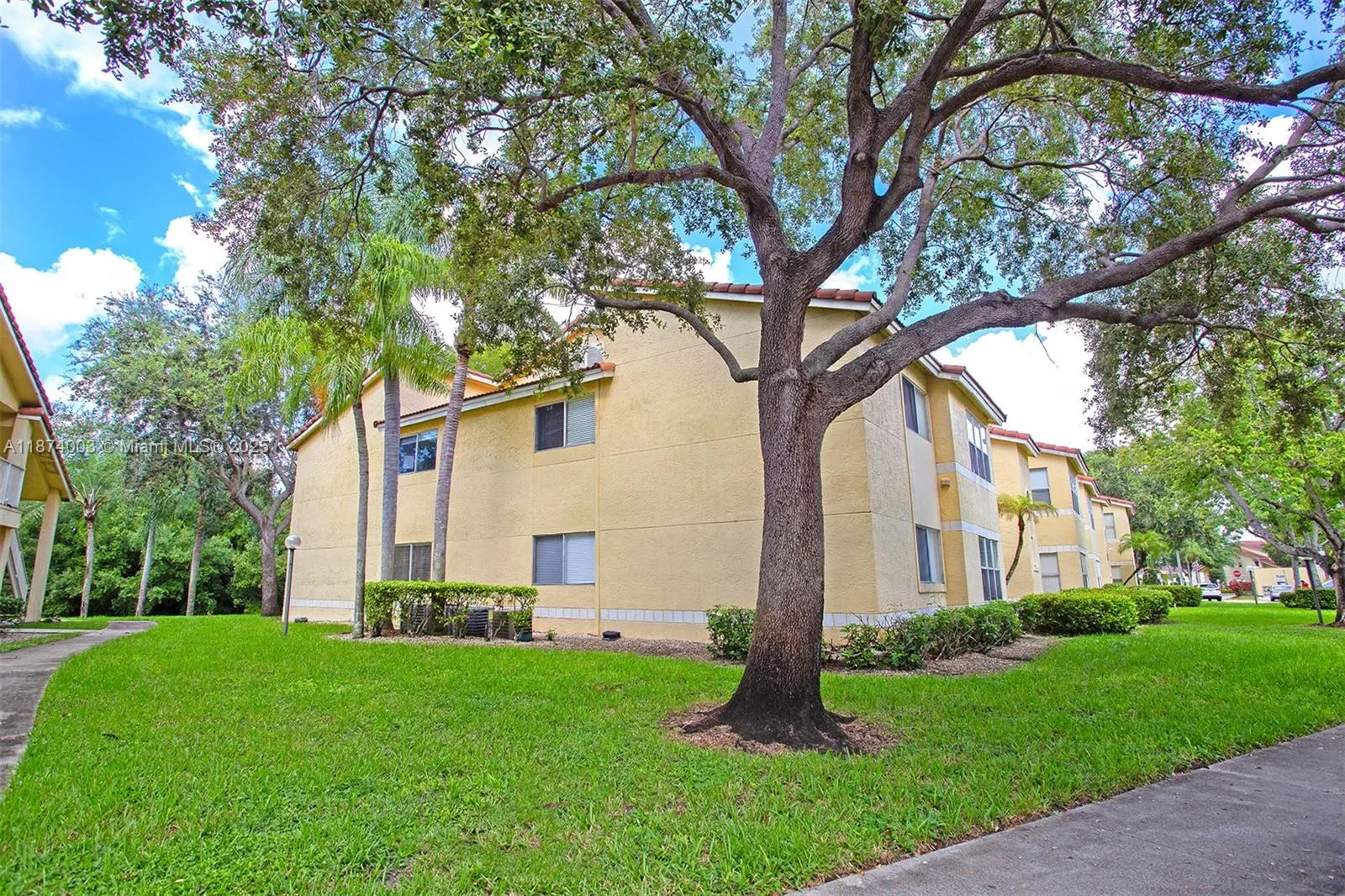 643 Vista Isles Dr, #1821