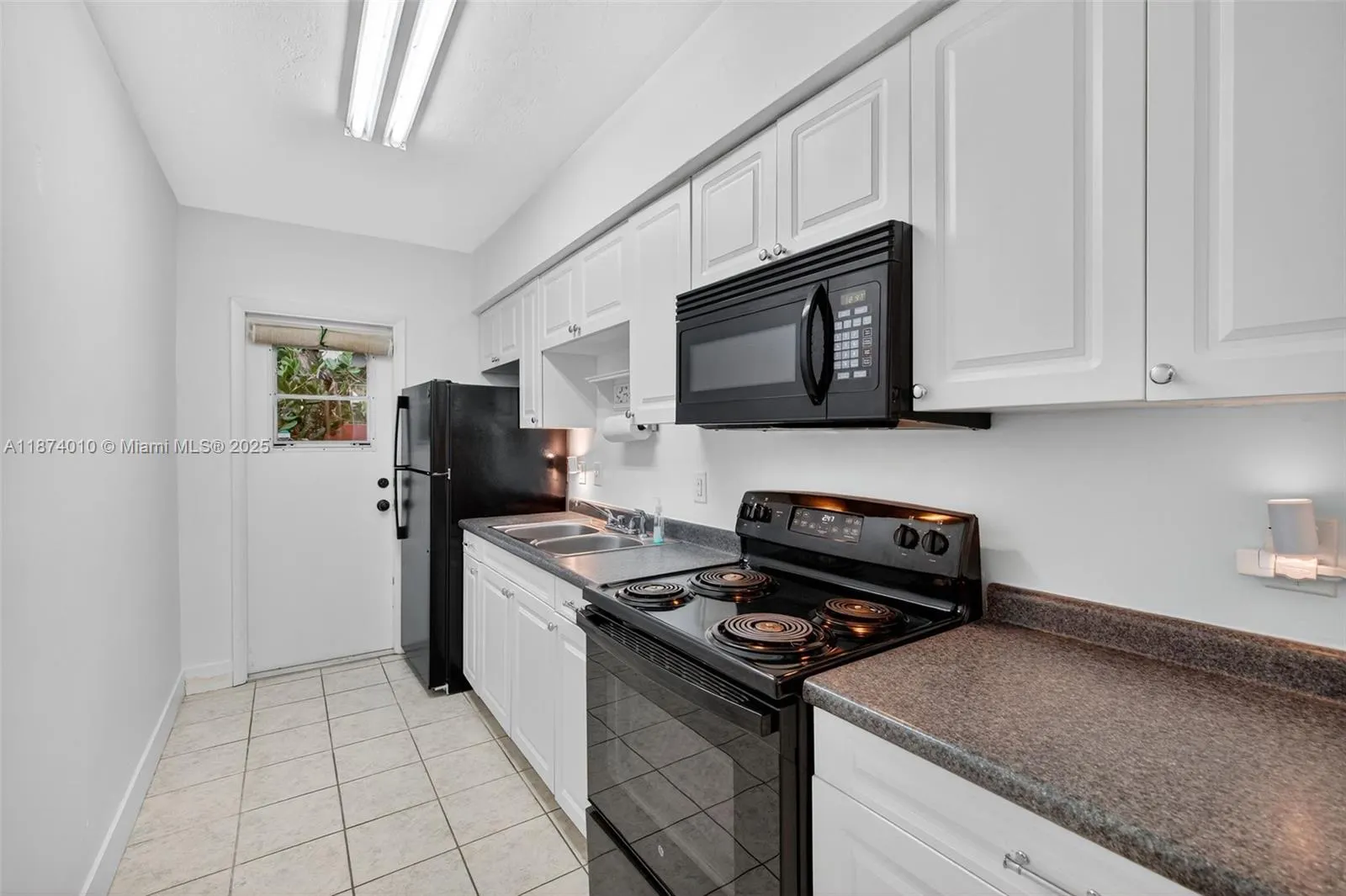 820 N Ocean Blvd, #1