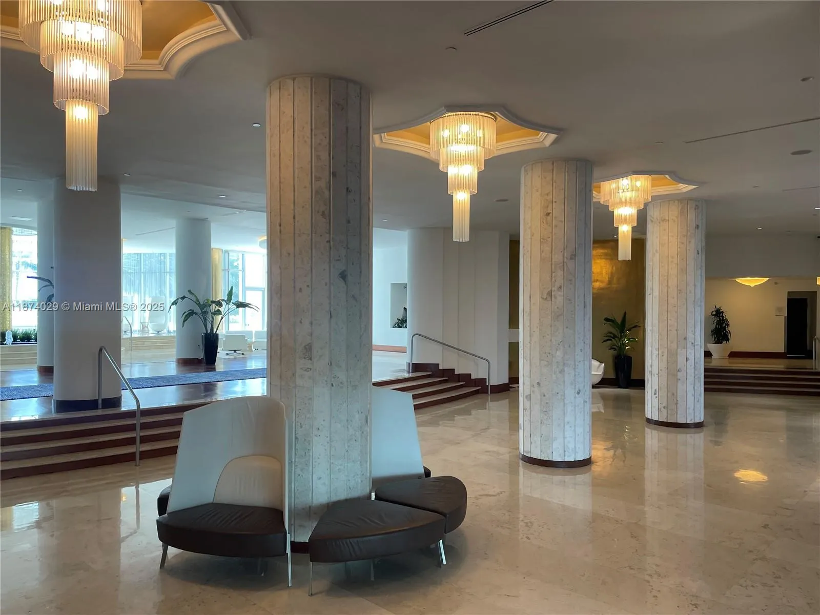 5151 Collins Ave, #1525