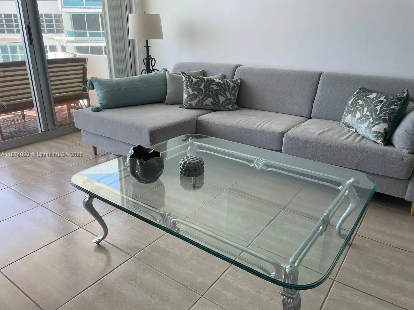 5151 Collins Ave, #1525