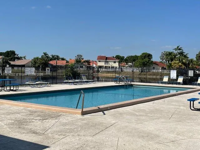 8211 NW 191st St, #3-C