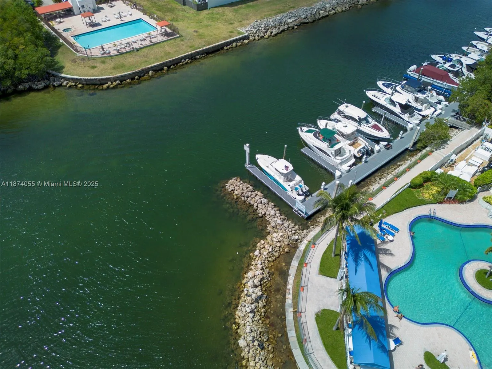 3530 Mystic Pointe Dr, #2207