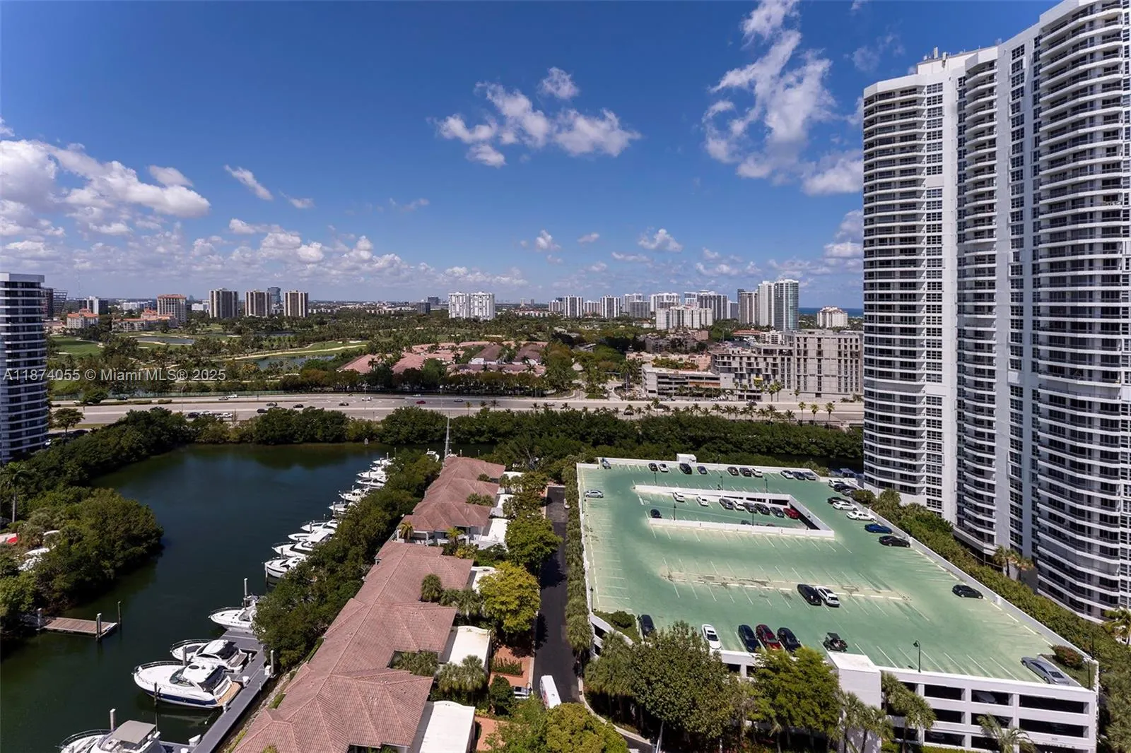 3530 Mystic Pointe Dr, #2207