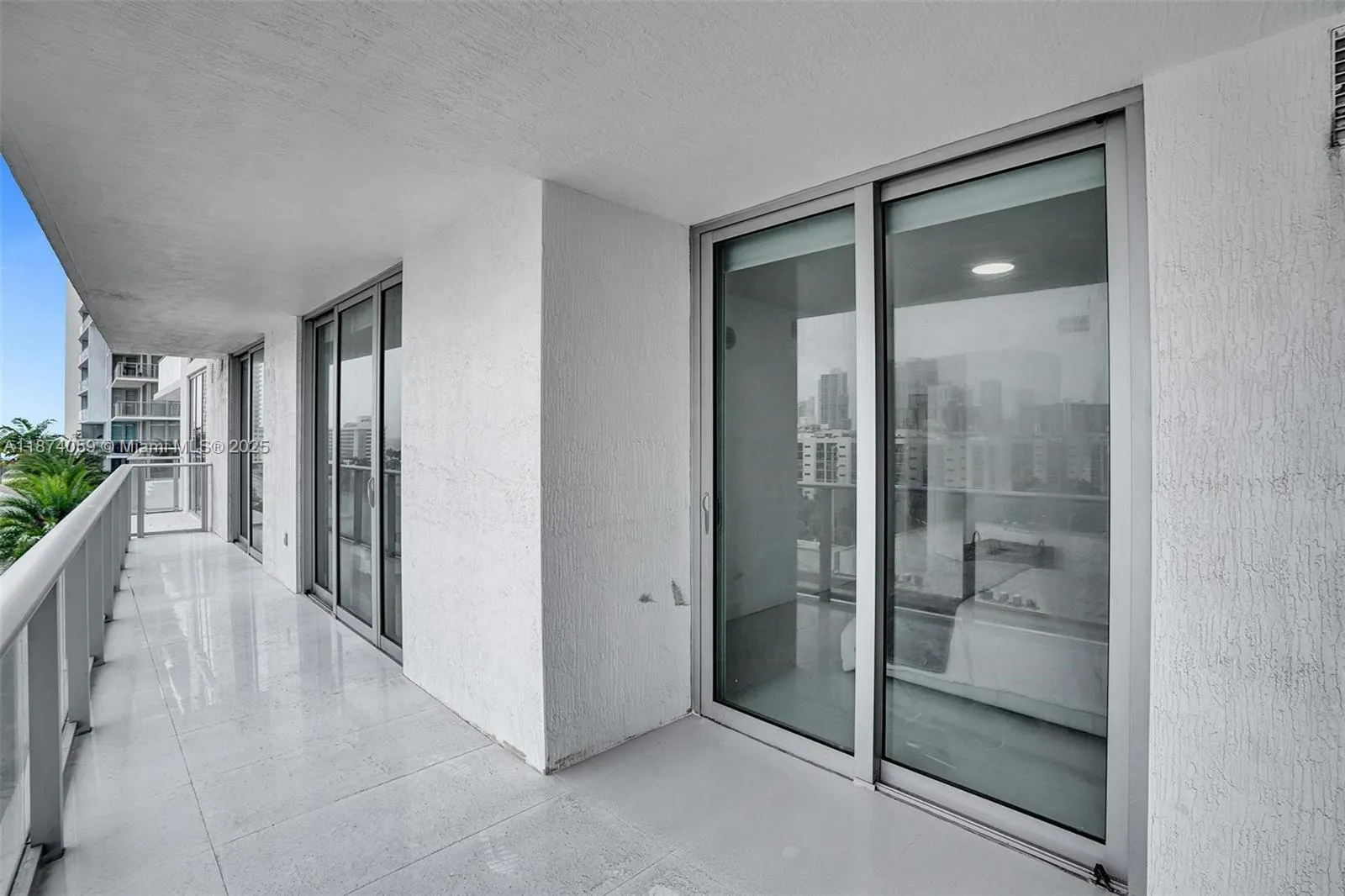 330 Sunny Isles Blvd, #5-805