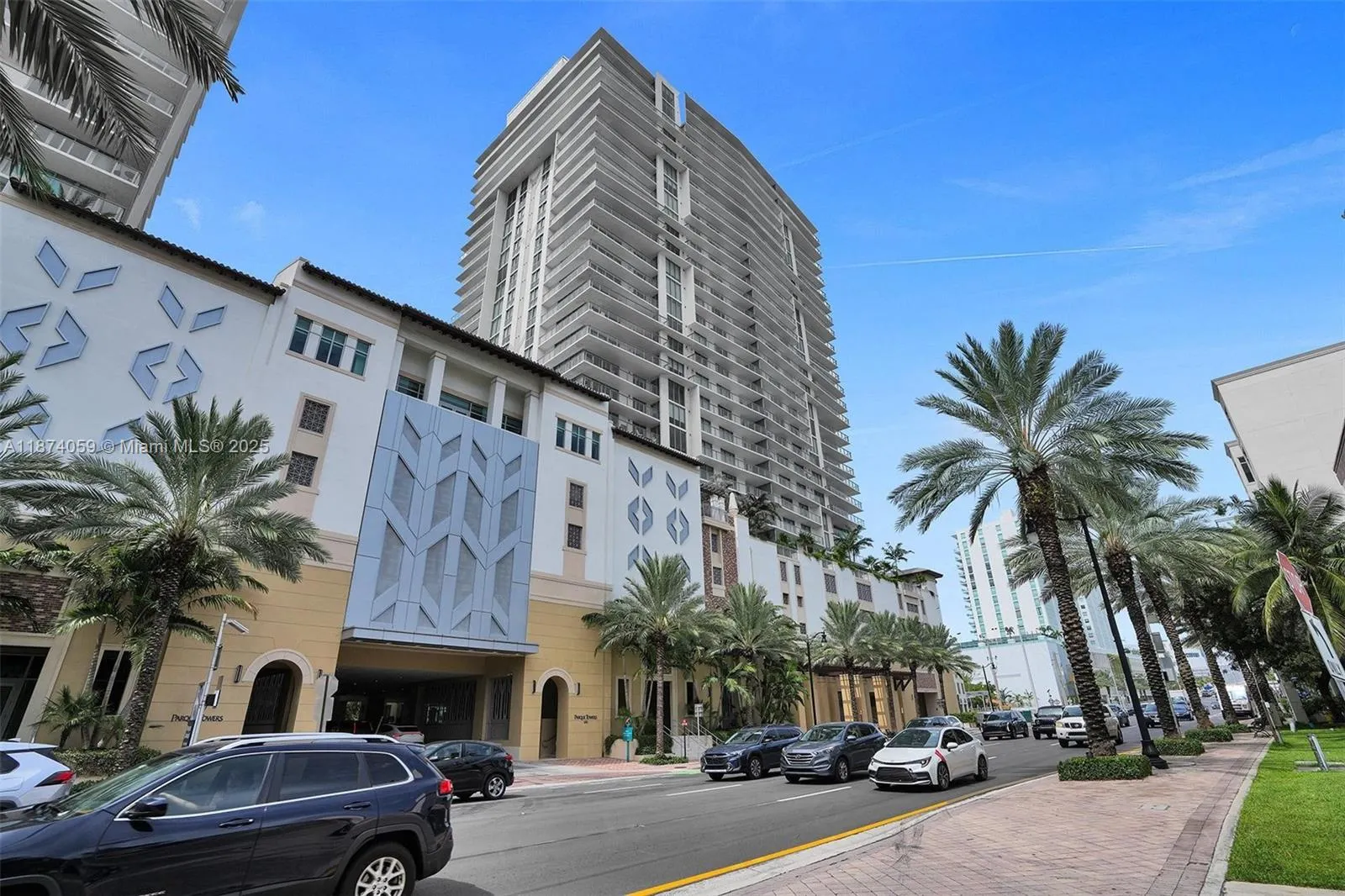 330 Sunny Isles Blvd, #5-805