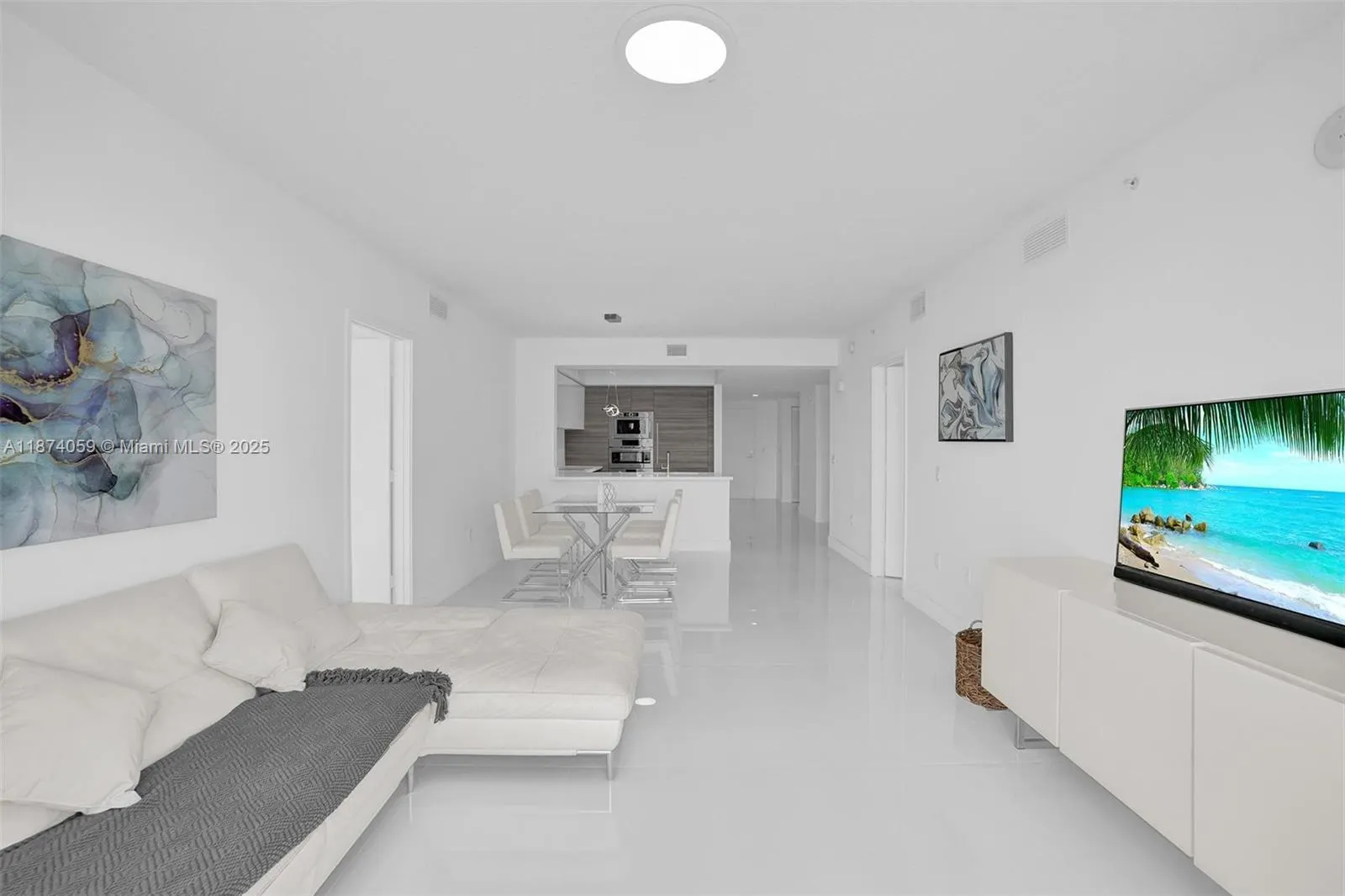 330 Sunny Isles Blvd, #5-805