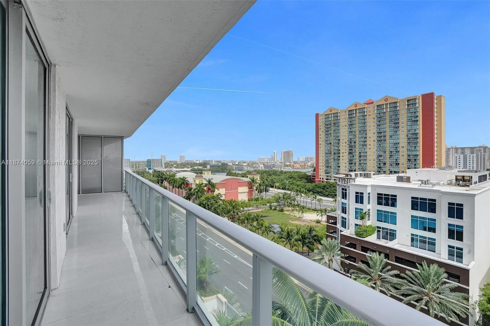 330 Sunny Isles Blvd, #5-805