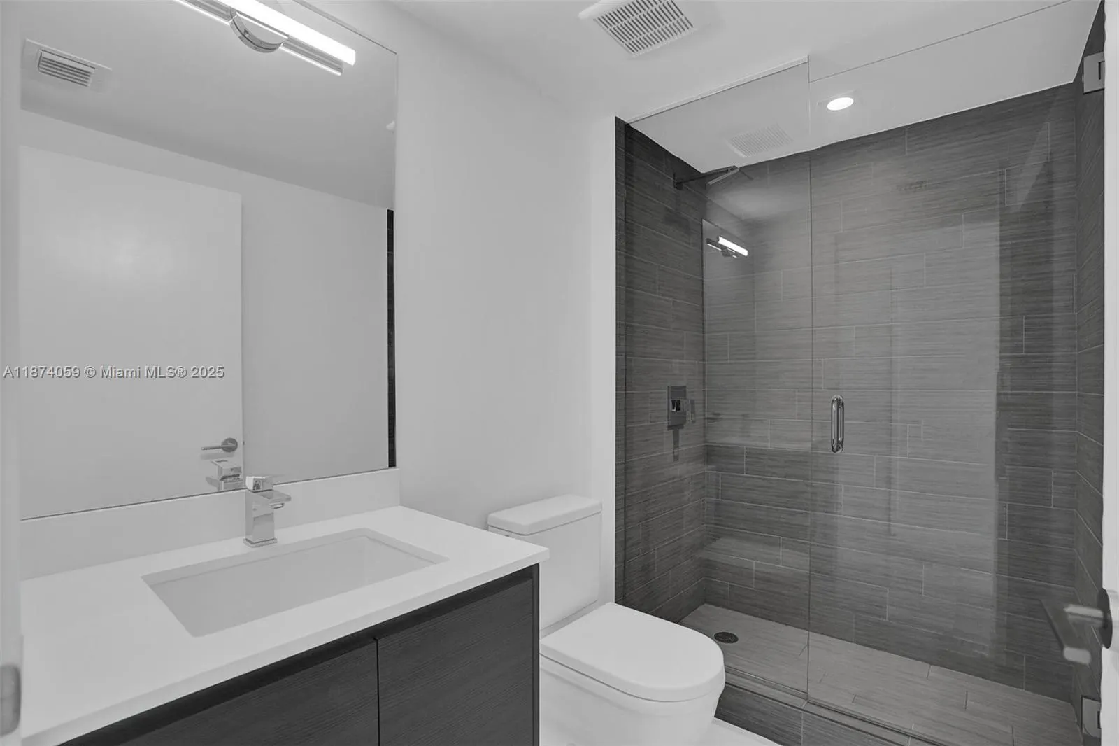 330 Sunny Isles Blvd, #5-805