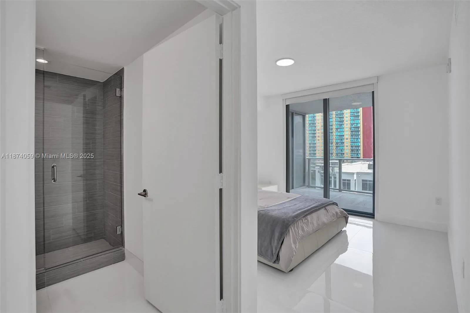 330 Sunny Isles Blvd, #5-805
