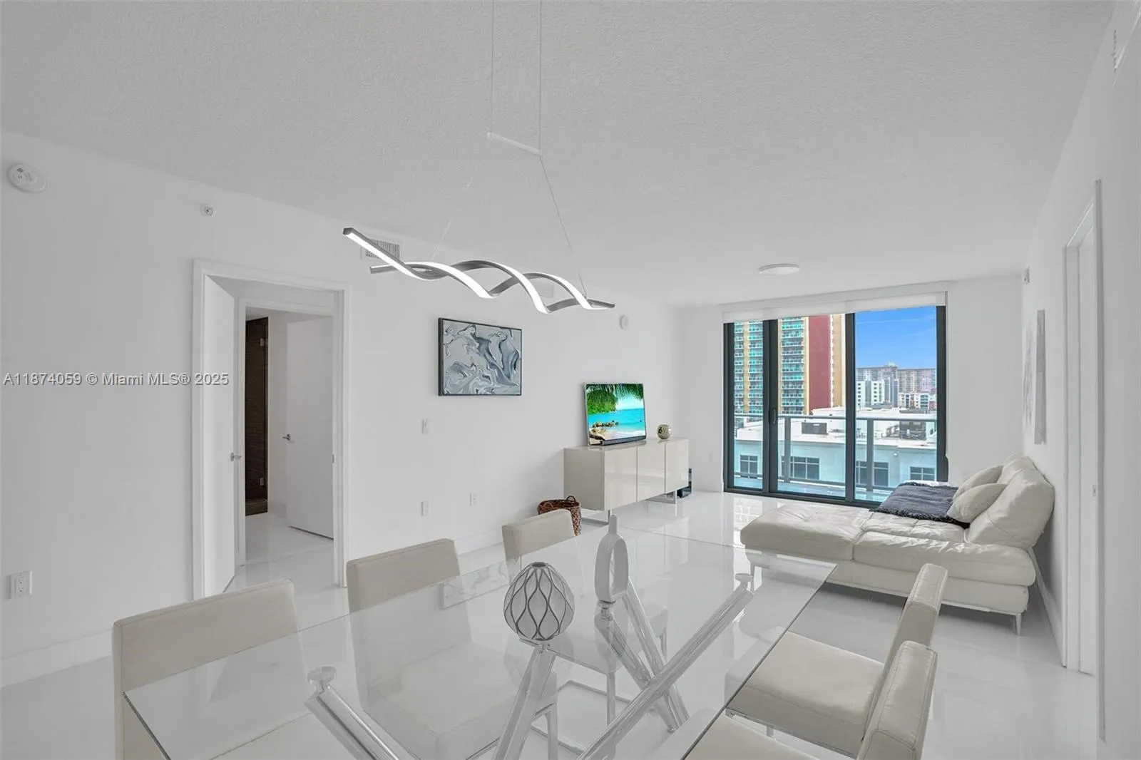 330 Sunny Isles Blvd, #5-805