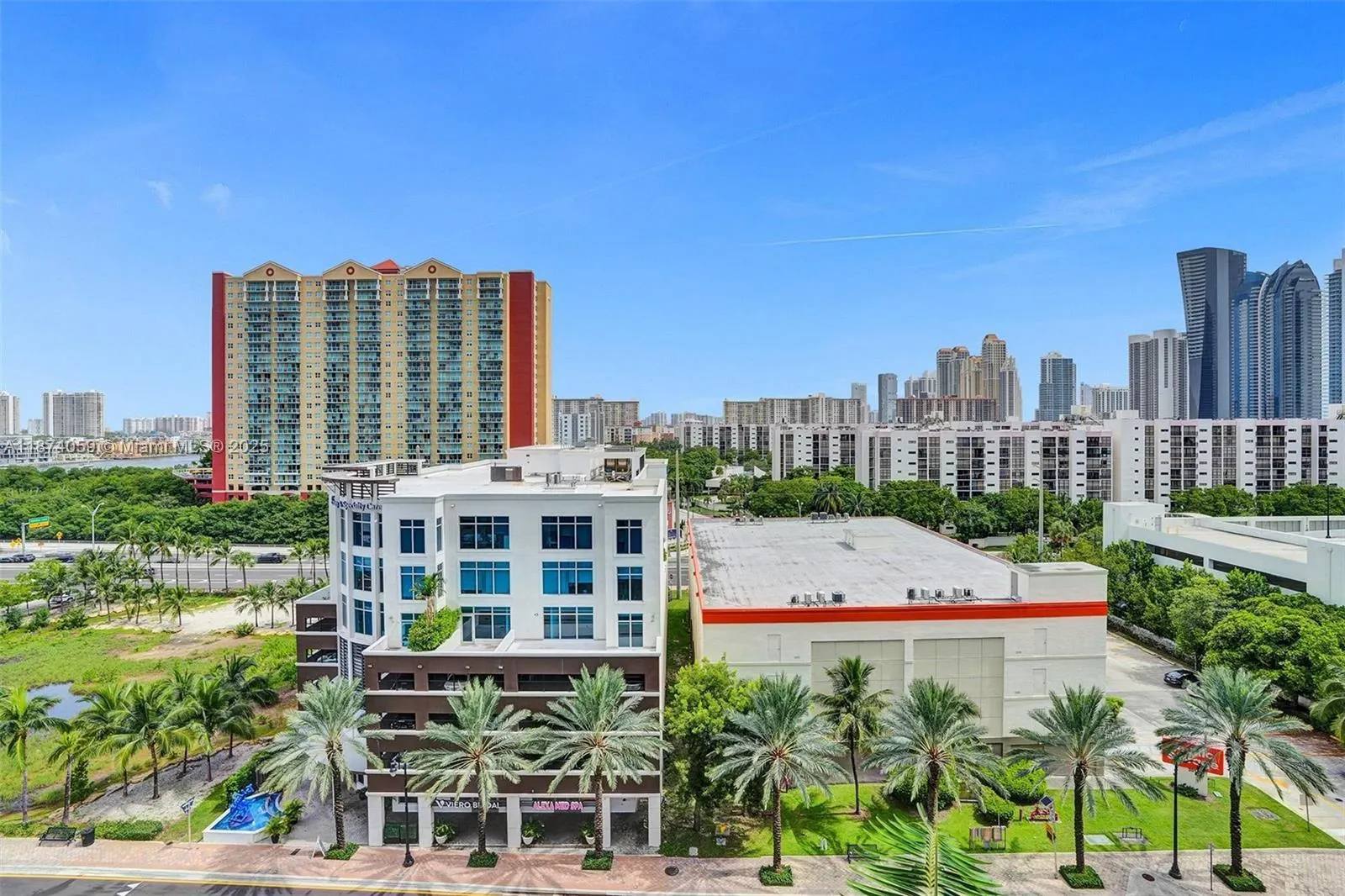 330 Sunny Isles Blvd, #5-805