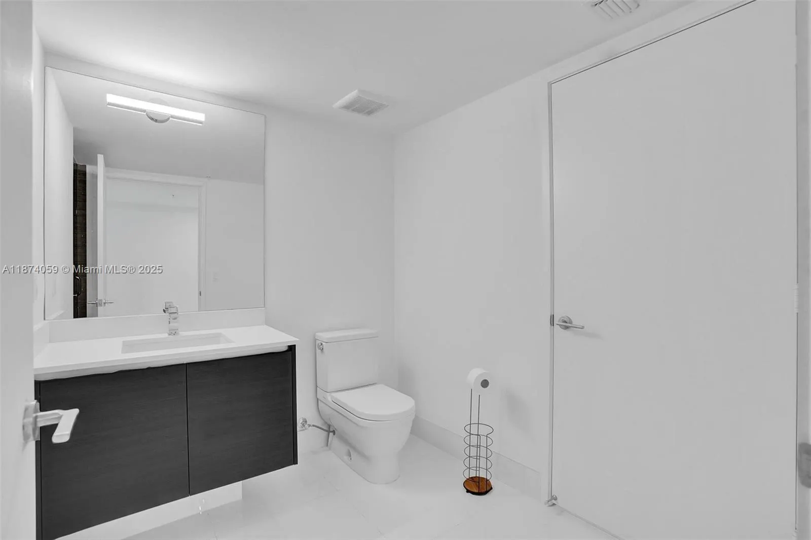 330 Sunny Isles Blvd, #5-805