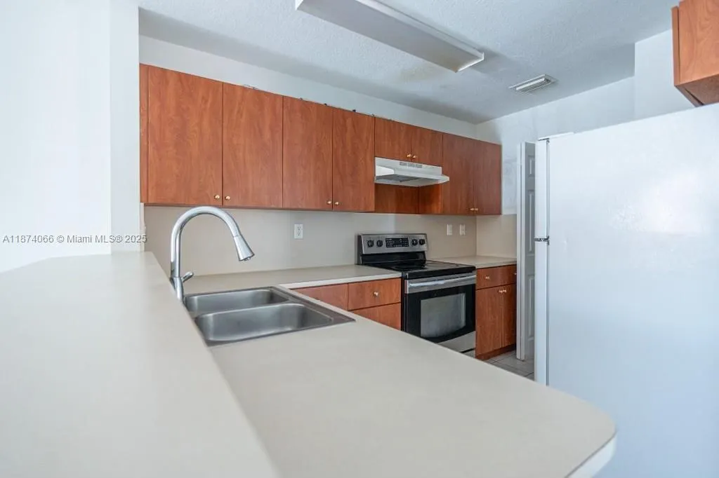 784 SW 106th Ave, #1902