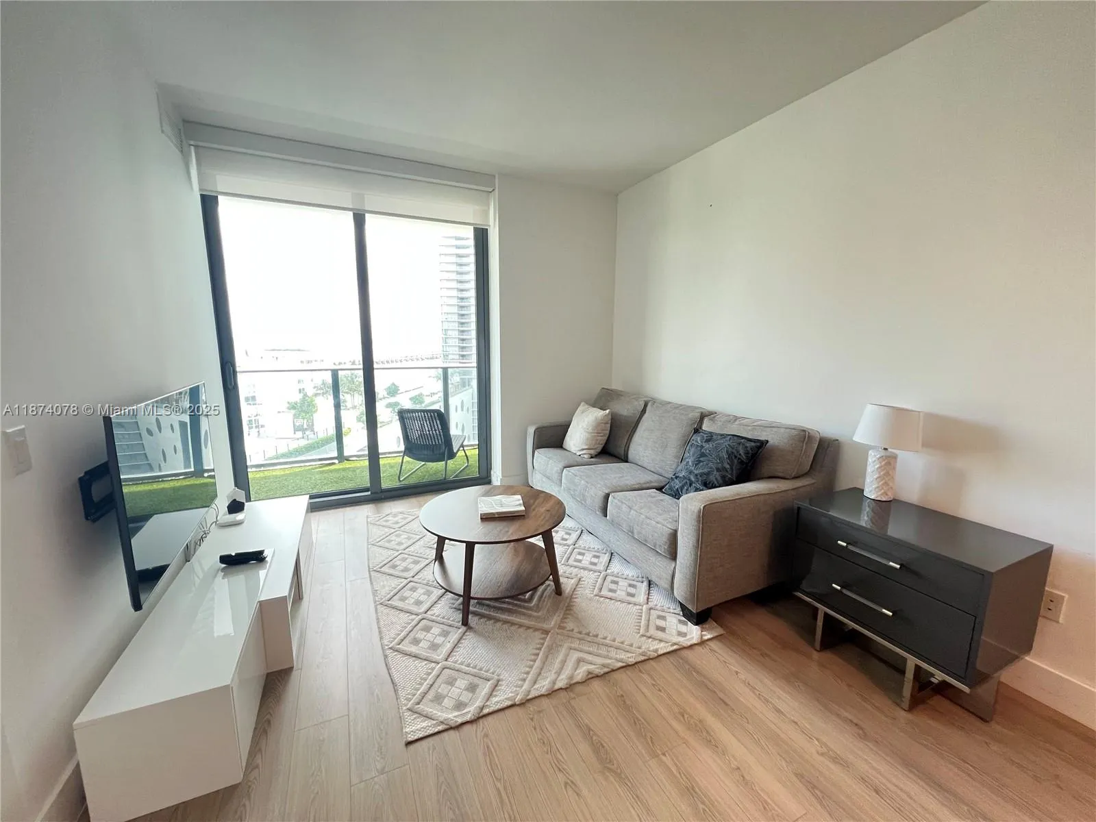 501 NE 31st St, #1202