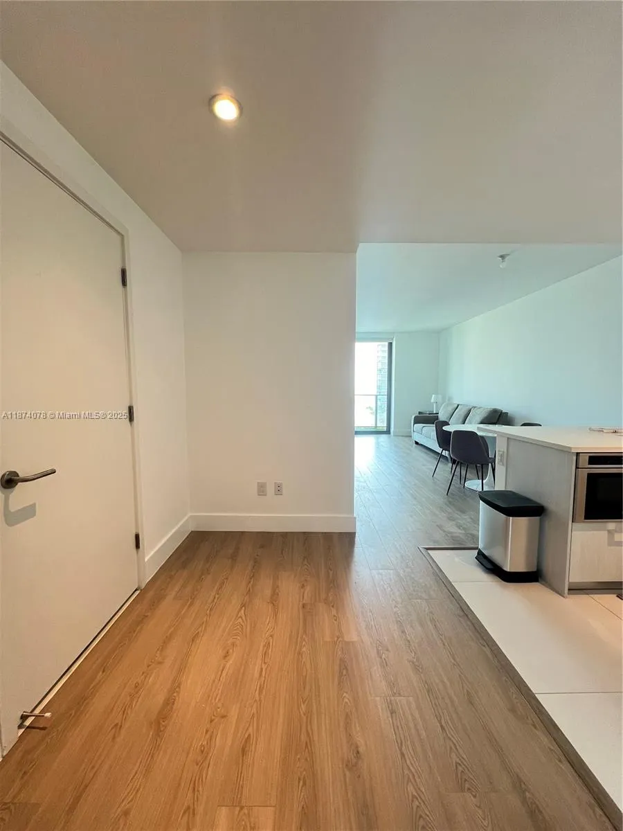 501 NE 31st St, #1202