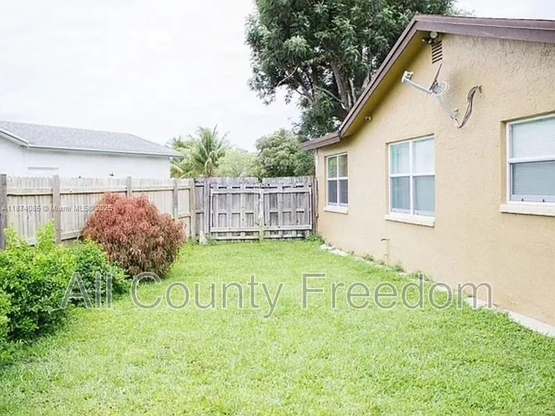 22856 SW 53rd Ave, #NA