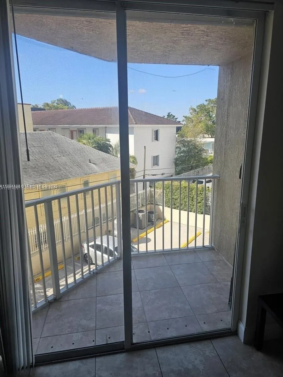 102 SW 6th Ave, #205