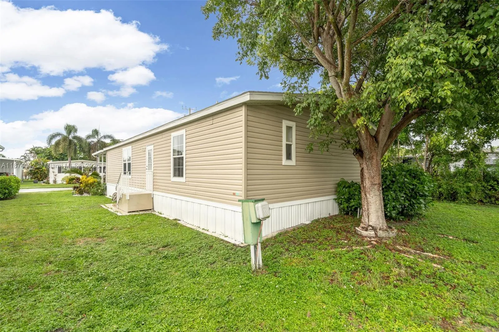 12850 W State Rd #1 Gardenia Ln