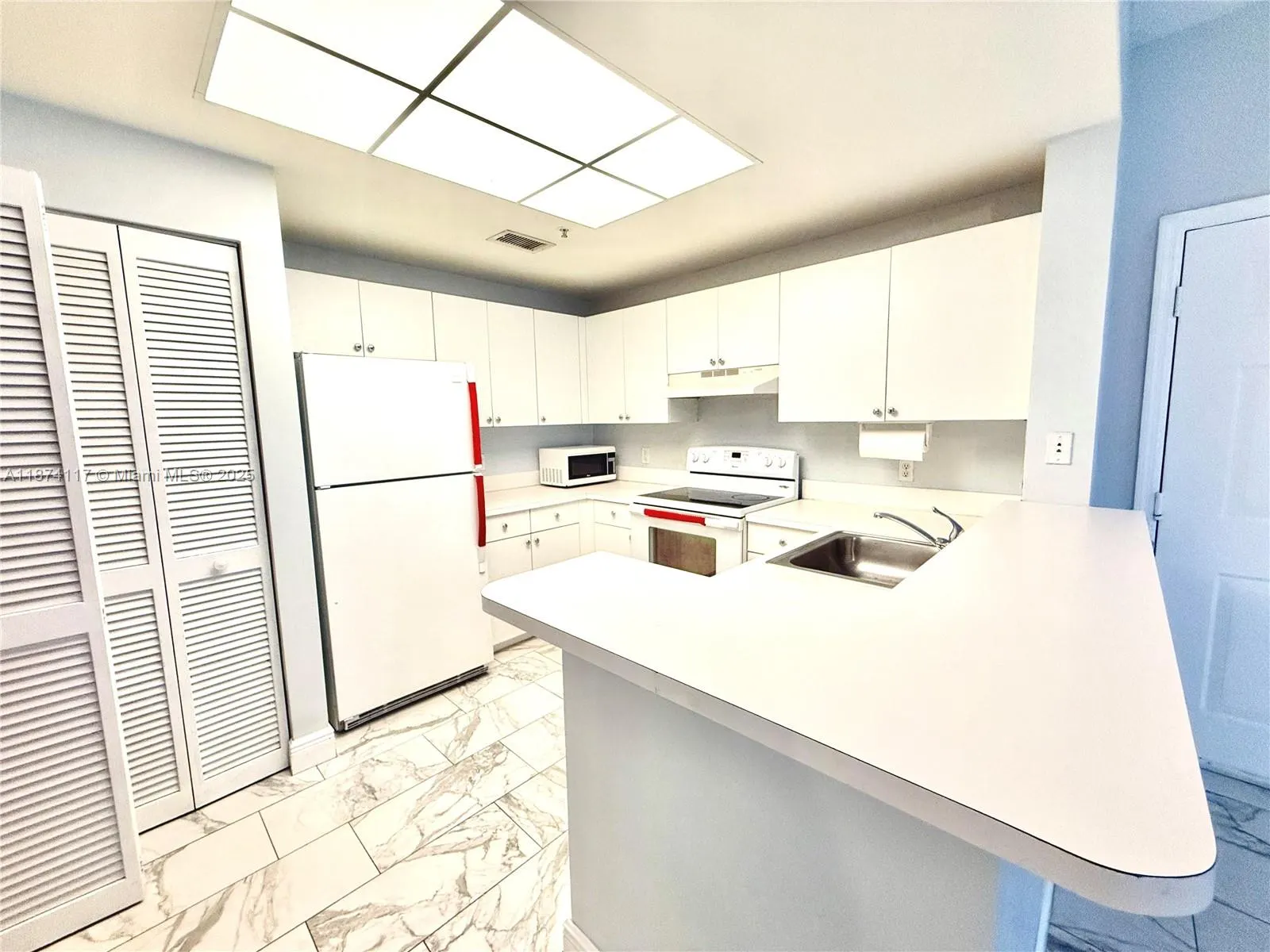 2015 SE 10th Ave, #127