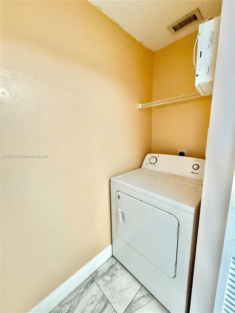 2015 SE 10th Ave, #127