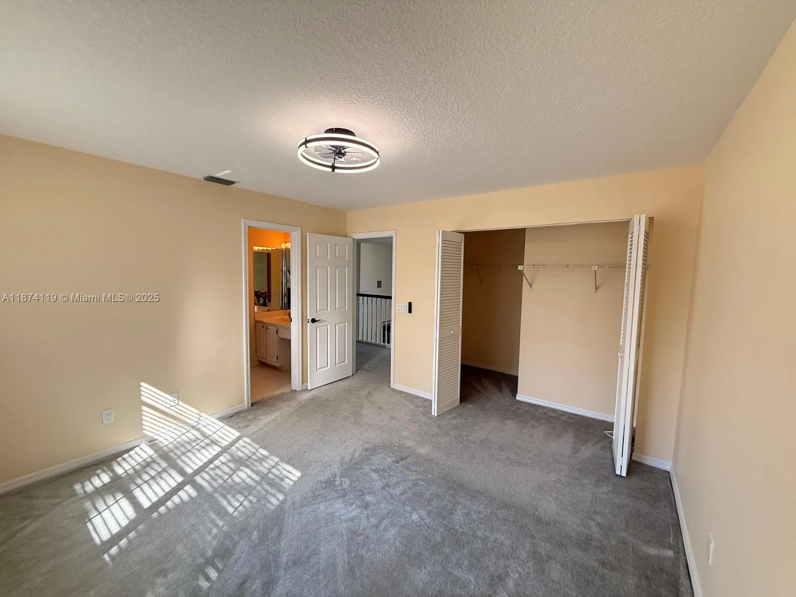 30 Windsor Ln