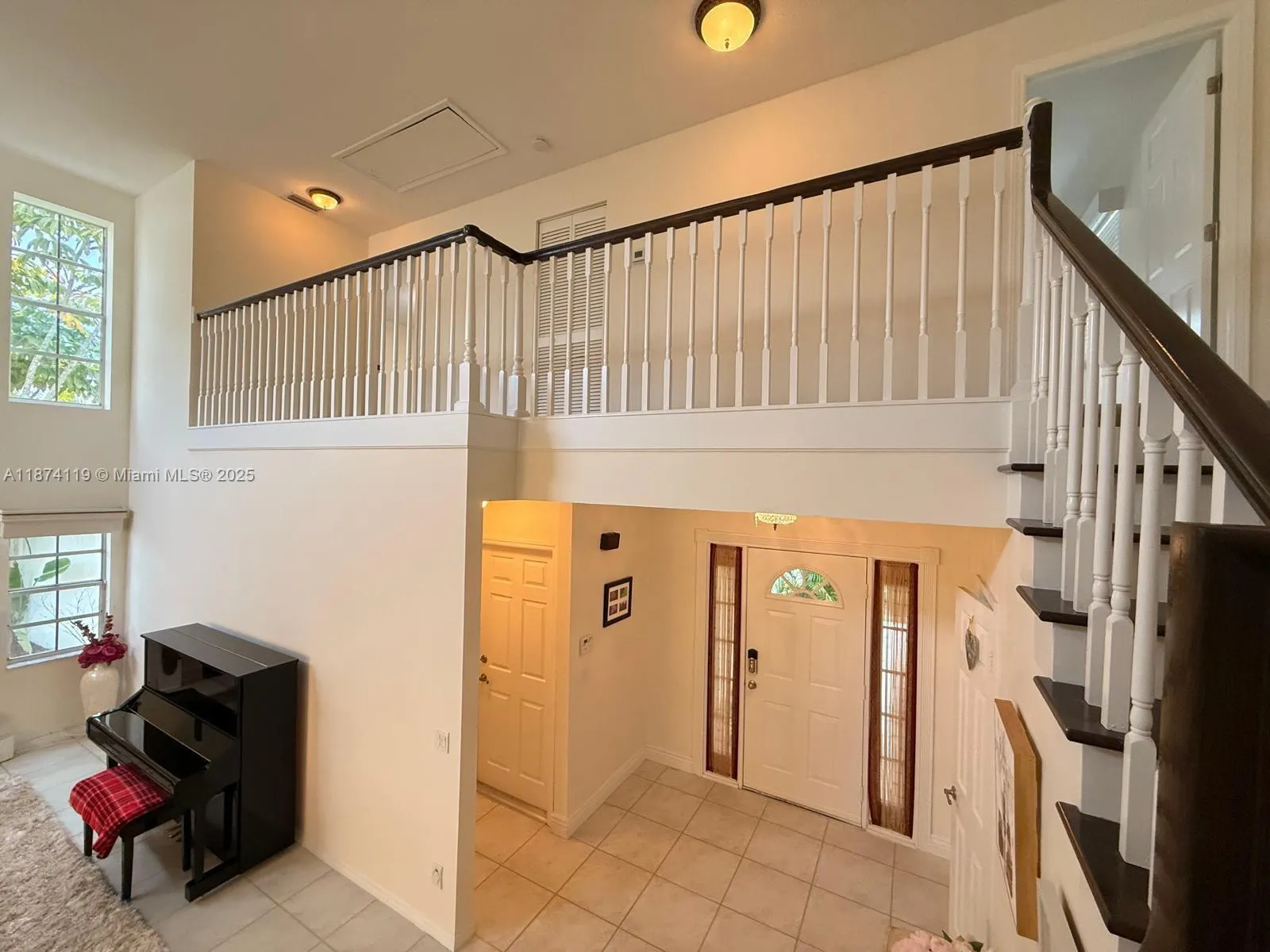30 Windsor Ln