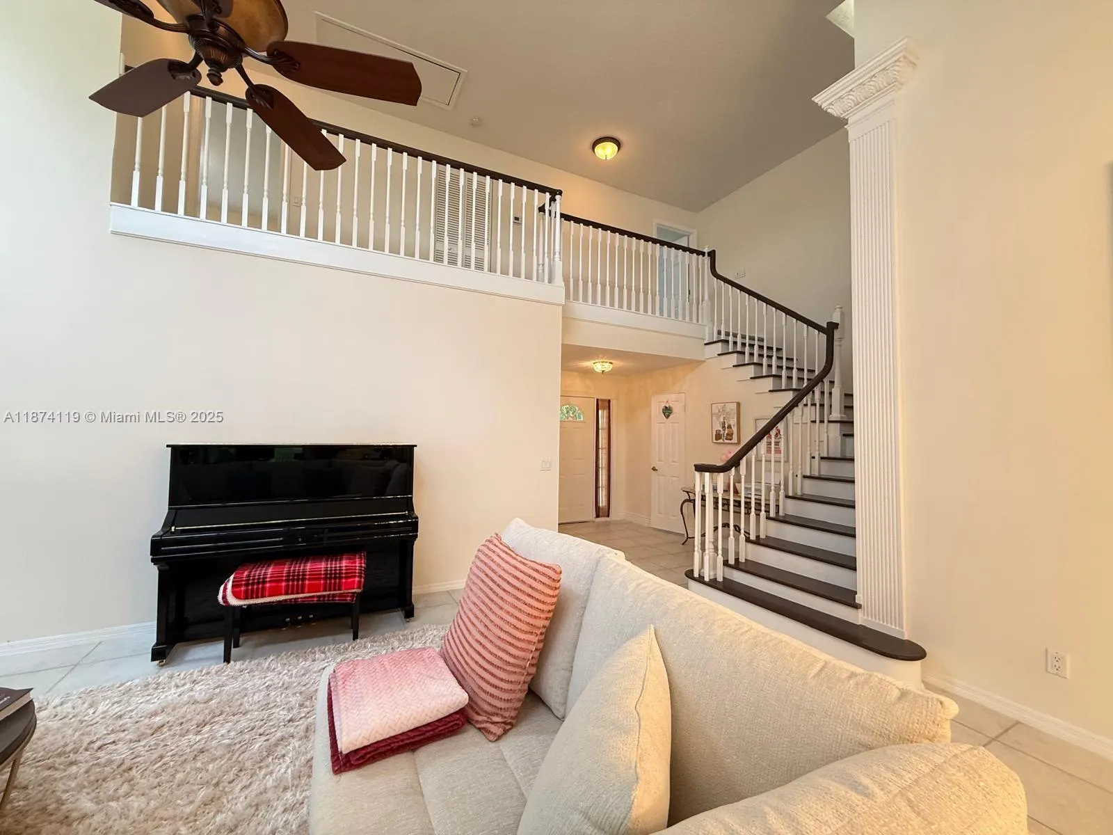 30 Windsor Ln