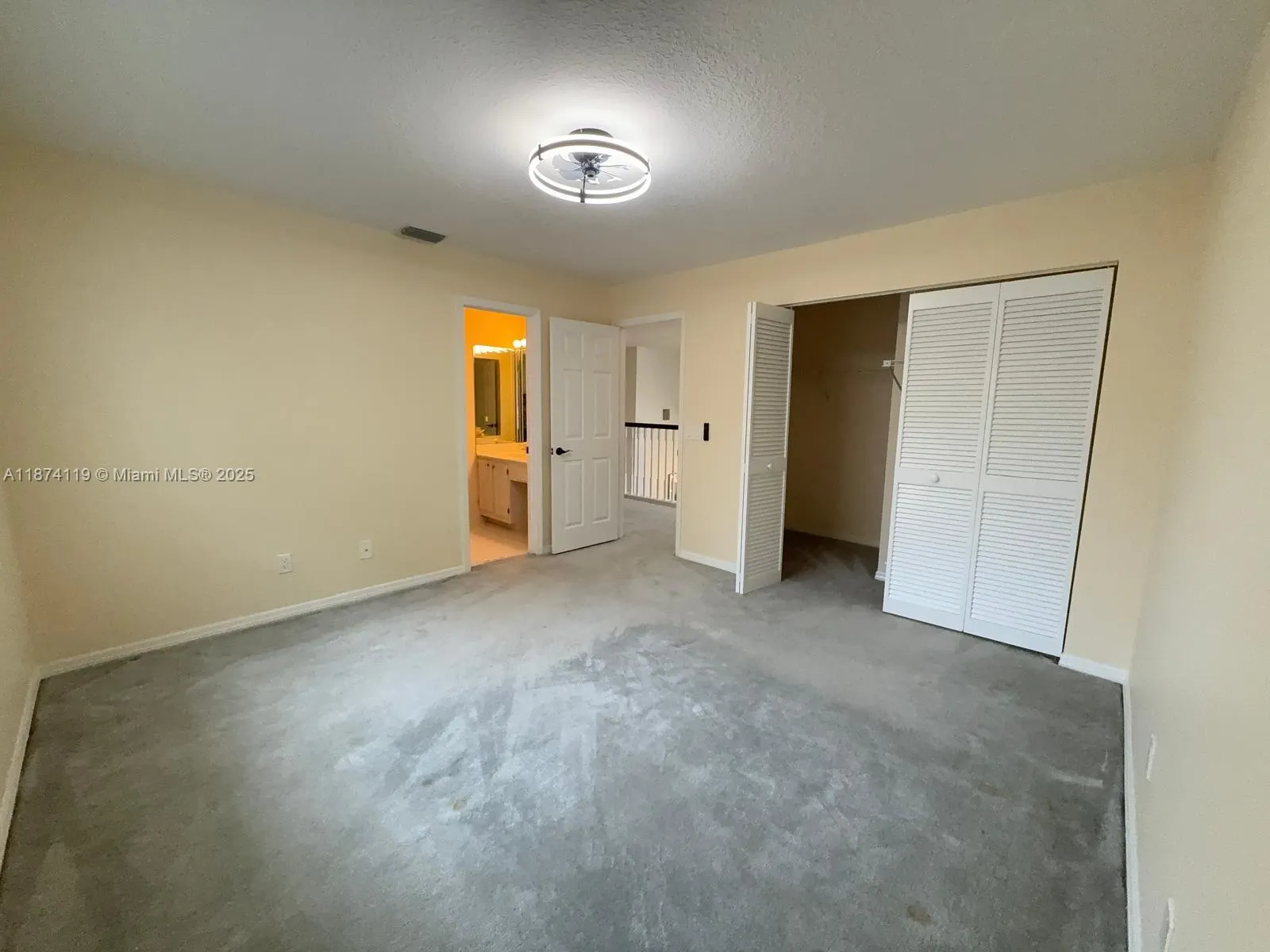 30 Windsor Ln
