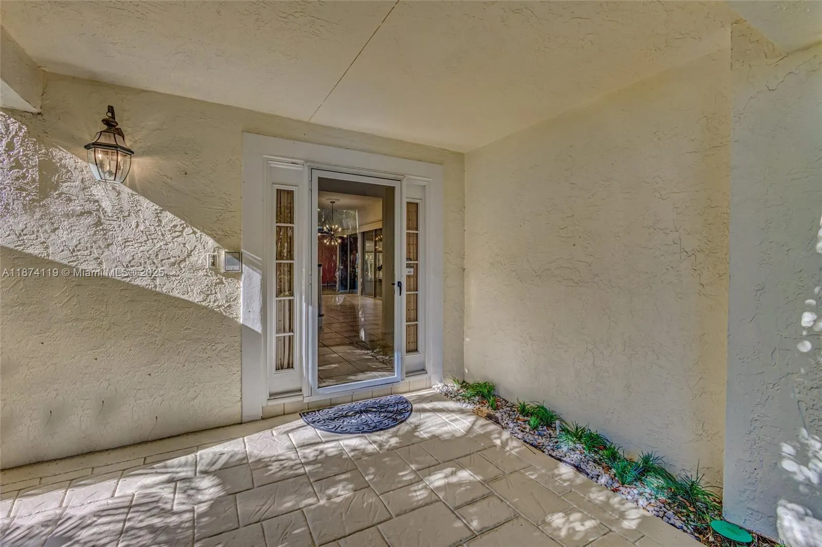 30 Windsor Ln