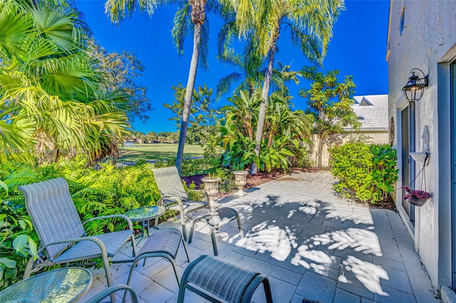 30 Windsor Ln