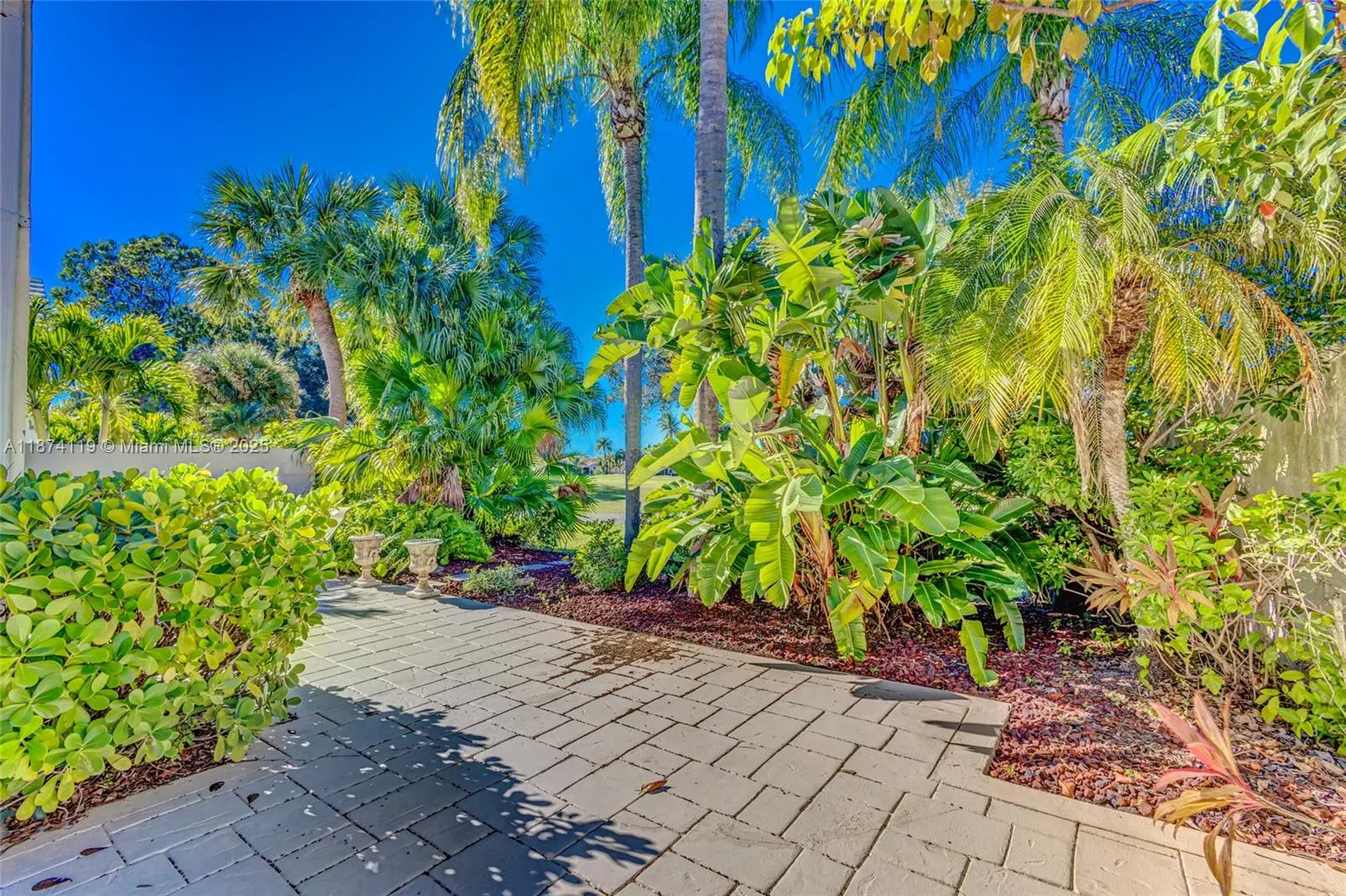 30 Windsor Ln