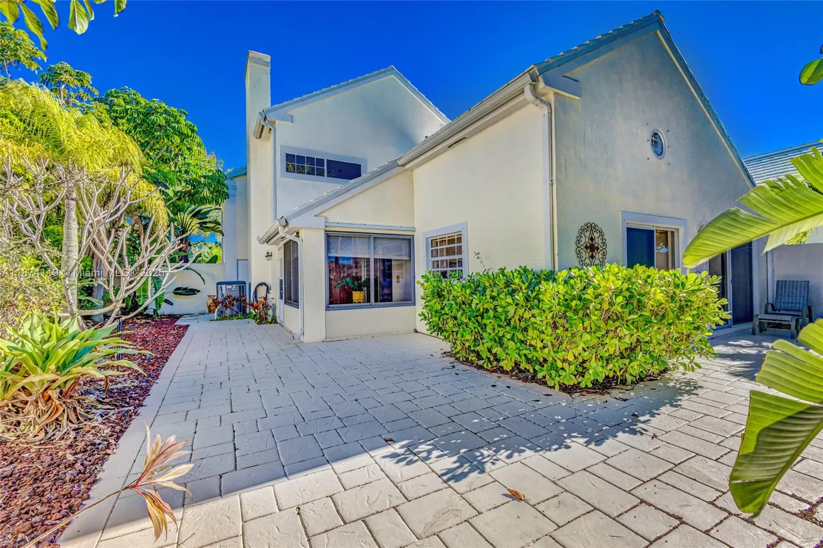 30 Windsor Ln