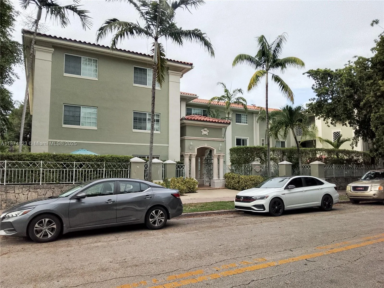 45 Antilla Ave, #3K