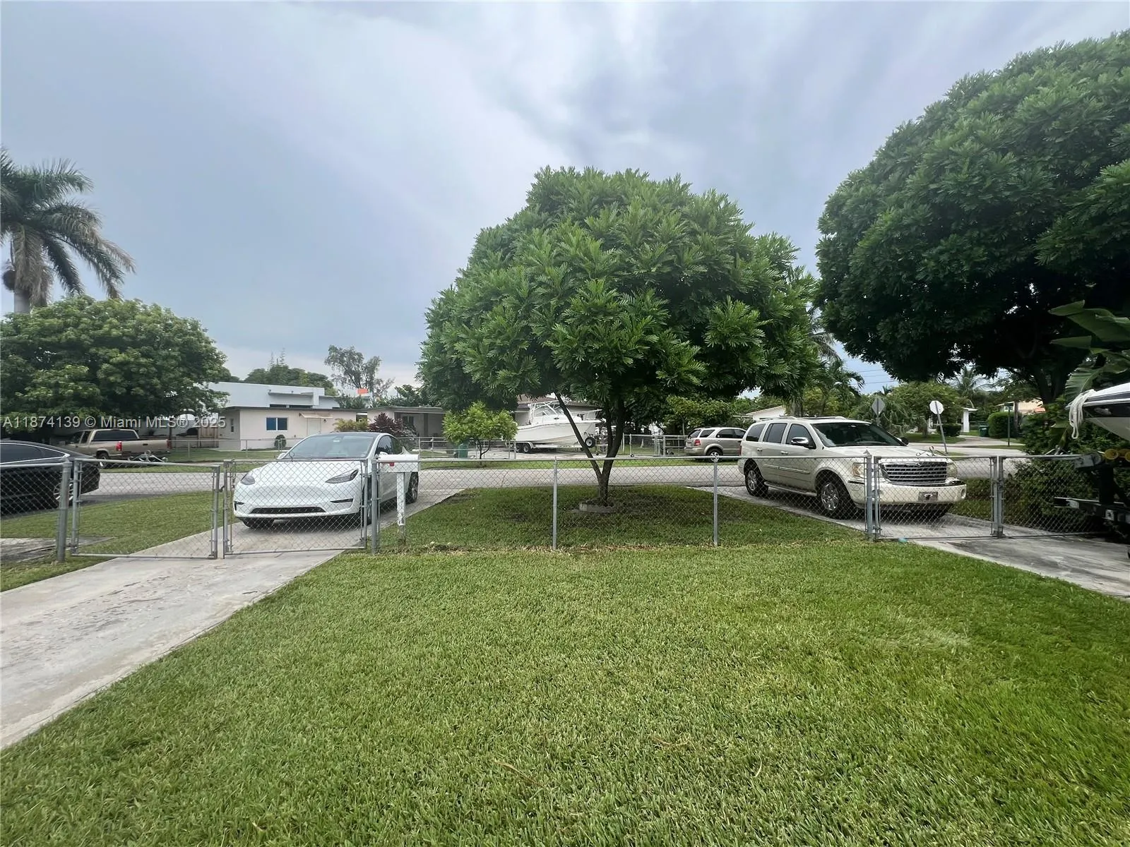 7610 NW 4th St, #7610