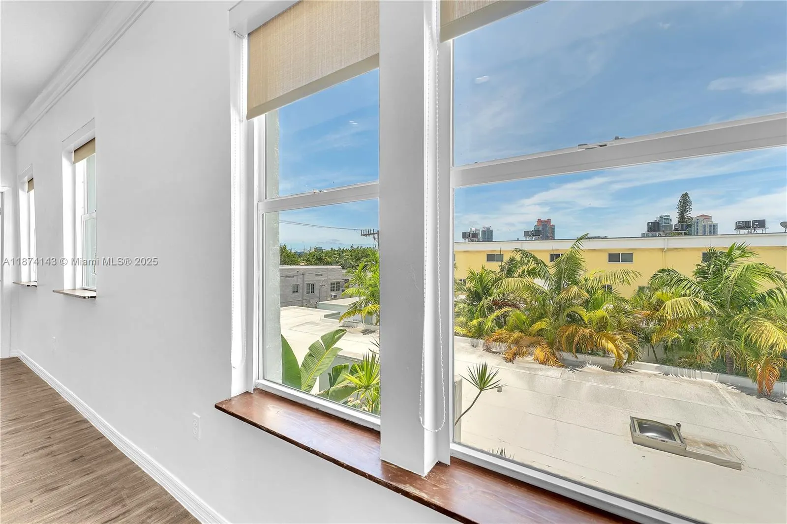 737 Jefferson Ave, #305