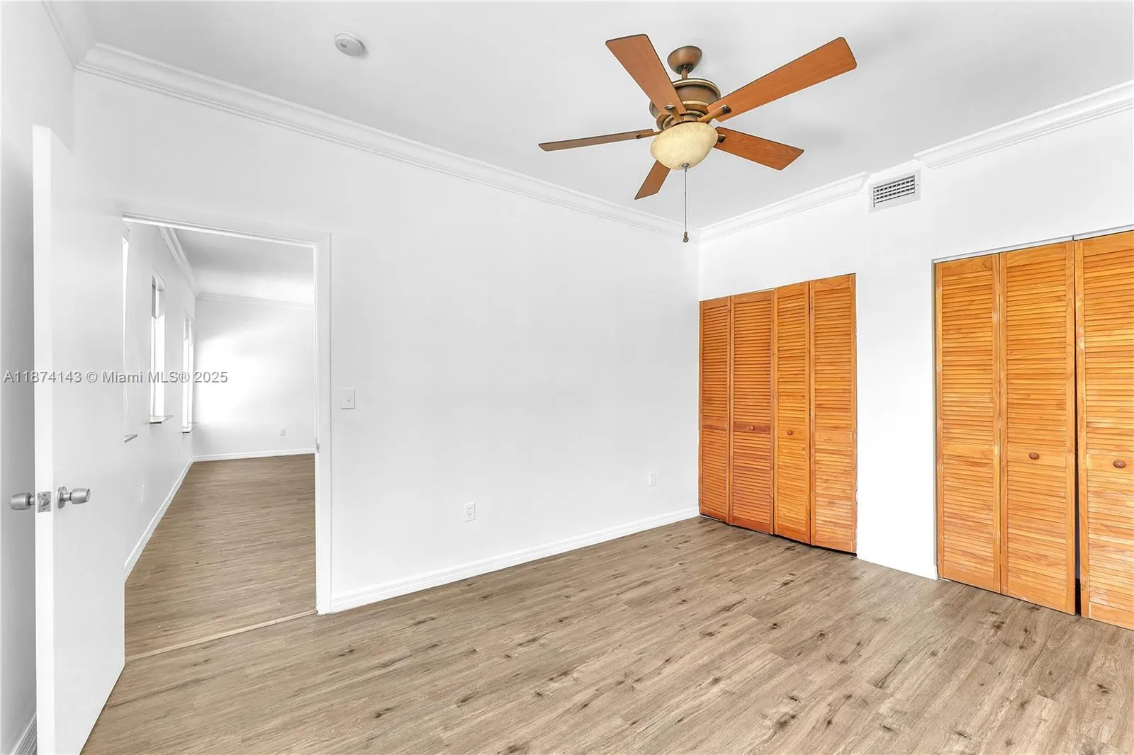 737 Jefferson Ave, #305