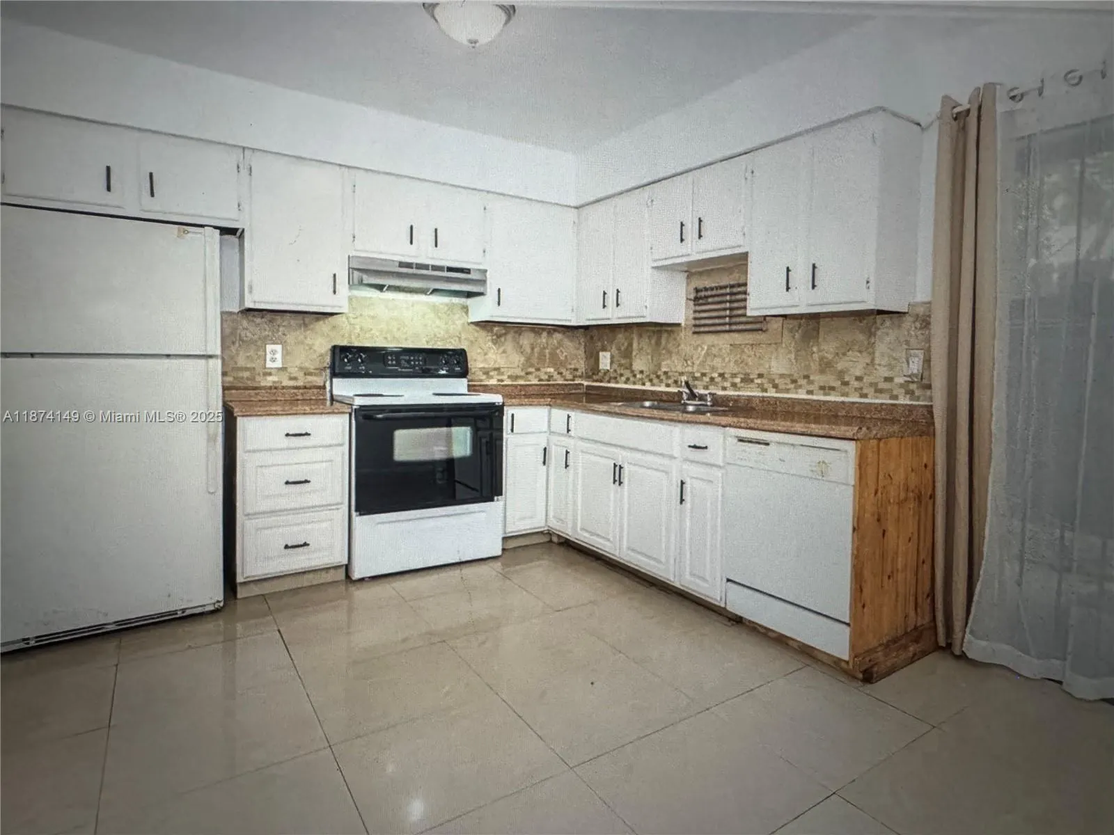 3984 Crayrich Circle, #C5