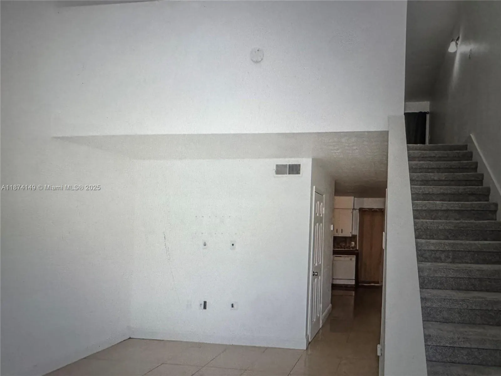 3984 Crayrich Circle, #C5