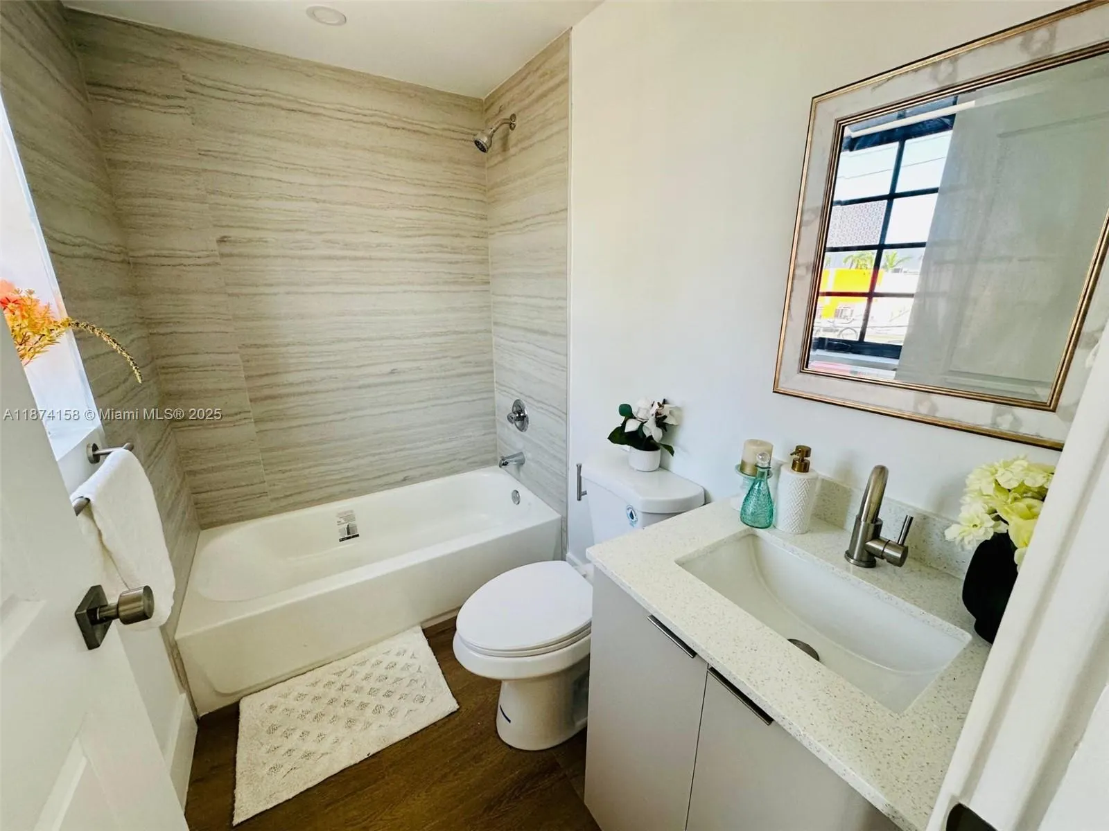 1619 Jefferson Ave, #103