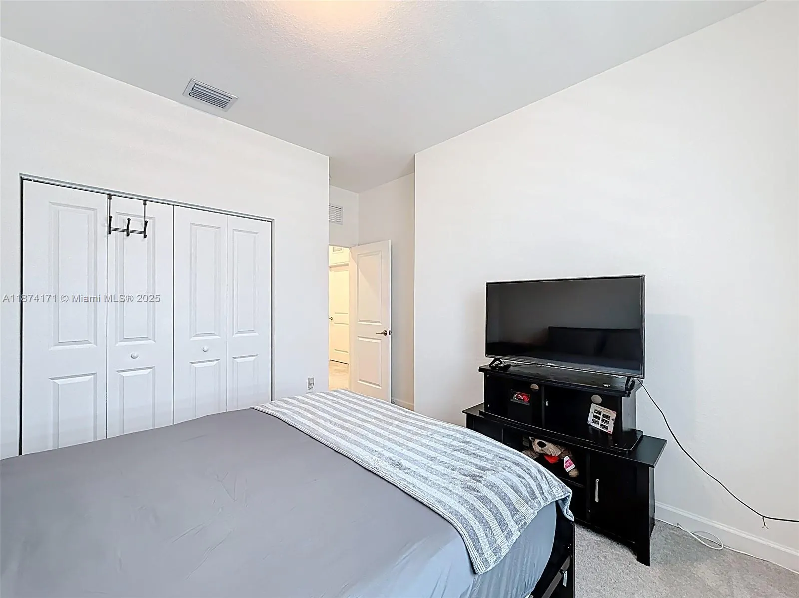 716 SE 14th St