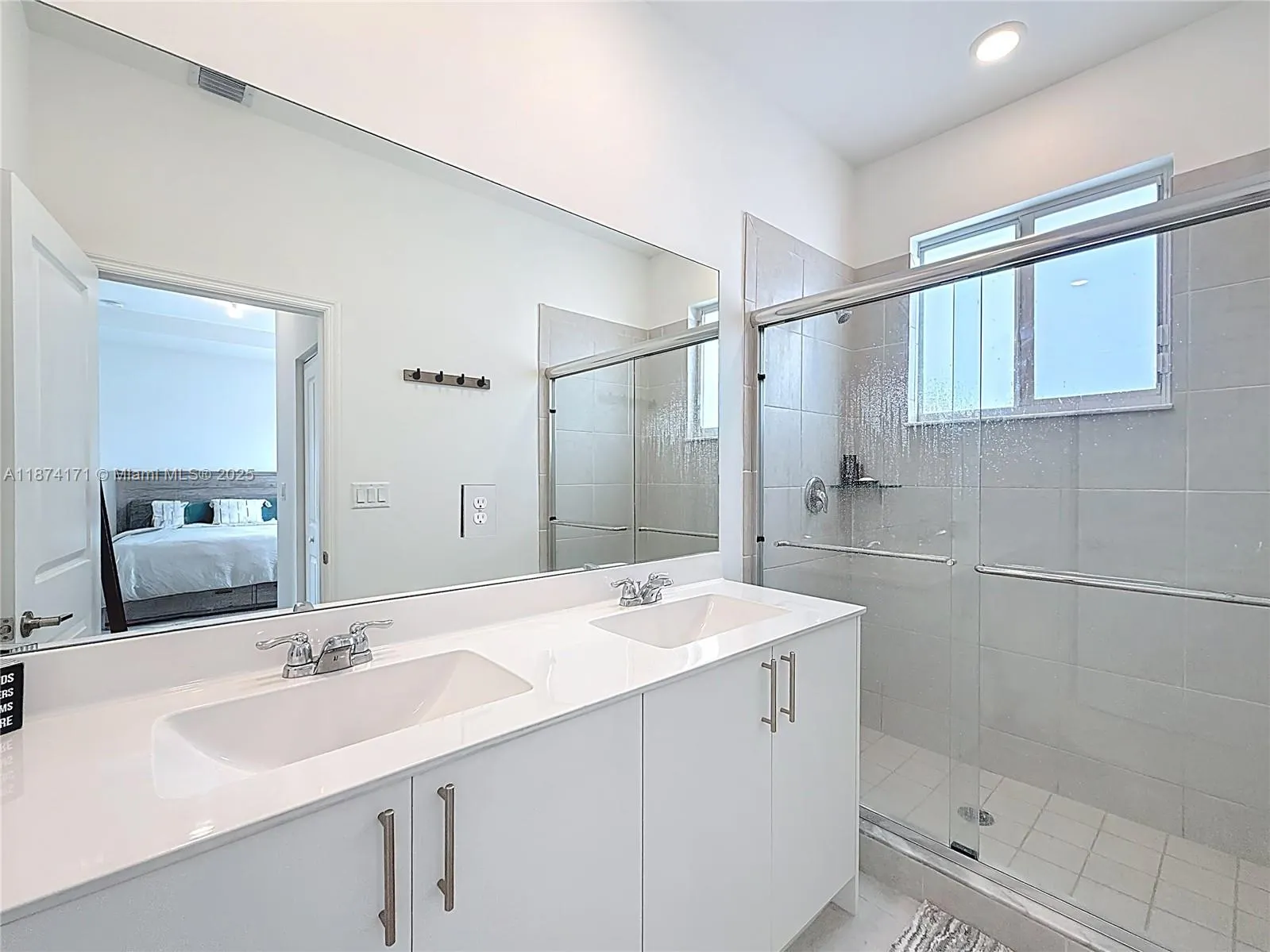 716 SE 14th St