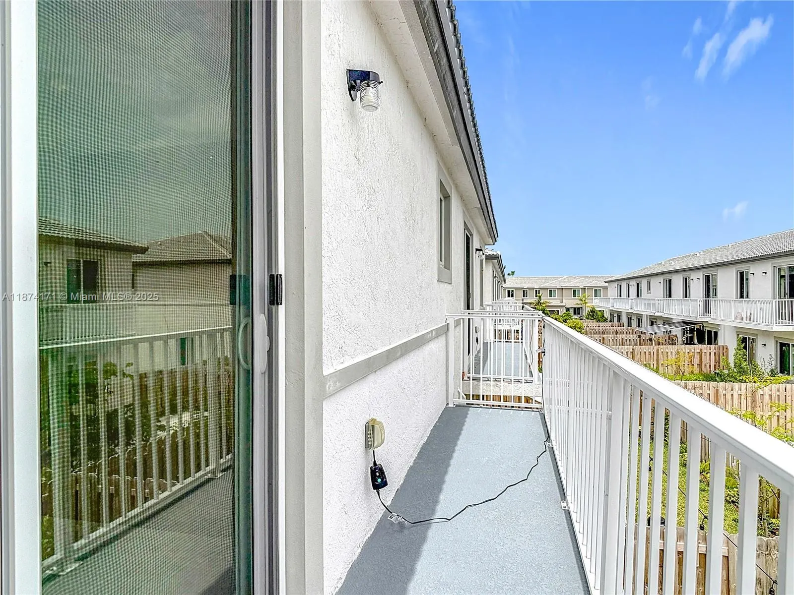 716 SE 14th St
