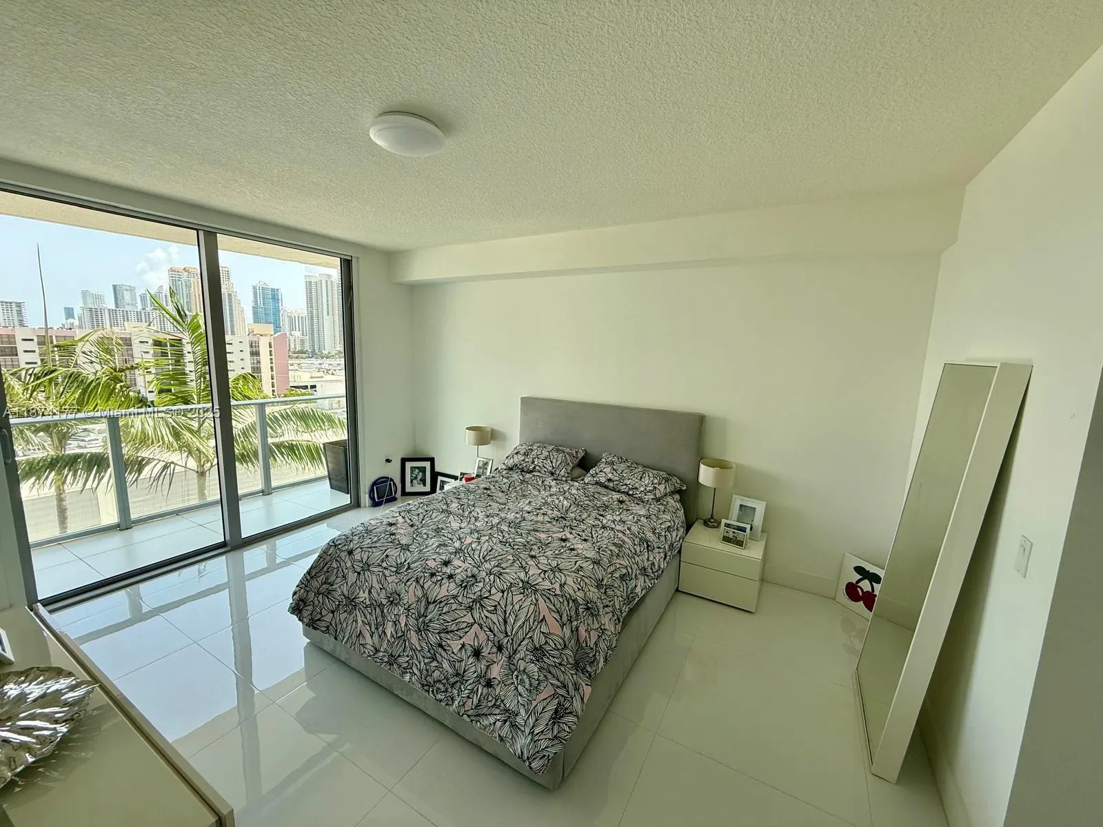 300 Sunny Isles Blvd, #4-803