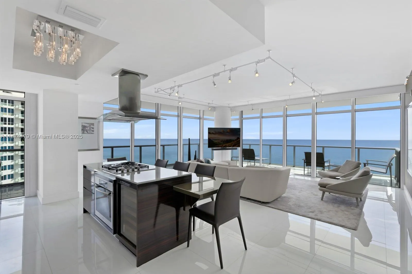 3737 Collins Ave, #S-1501