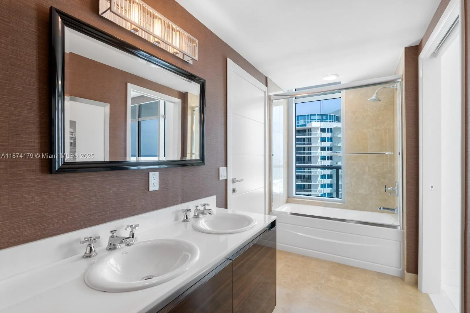 3737 Collins Ave, #S-1501