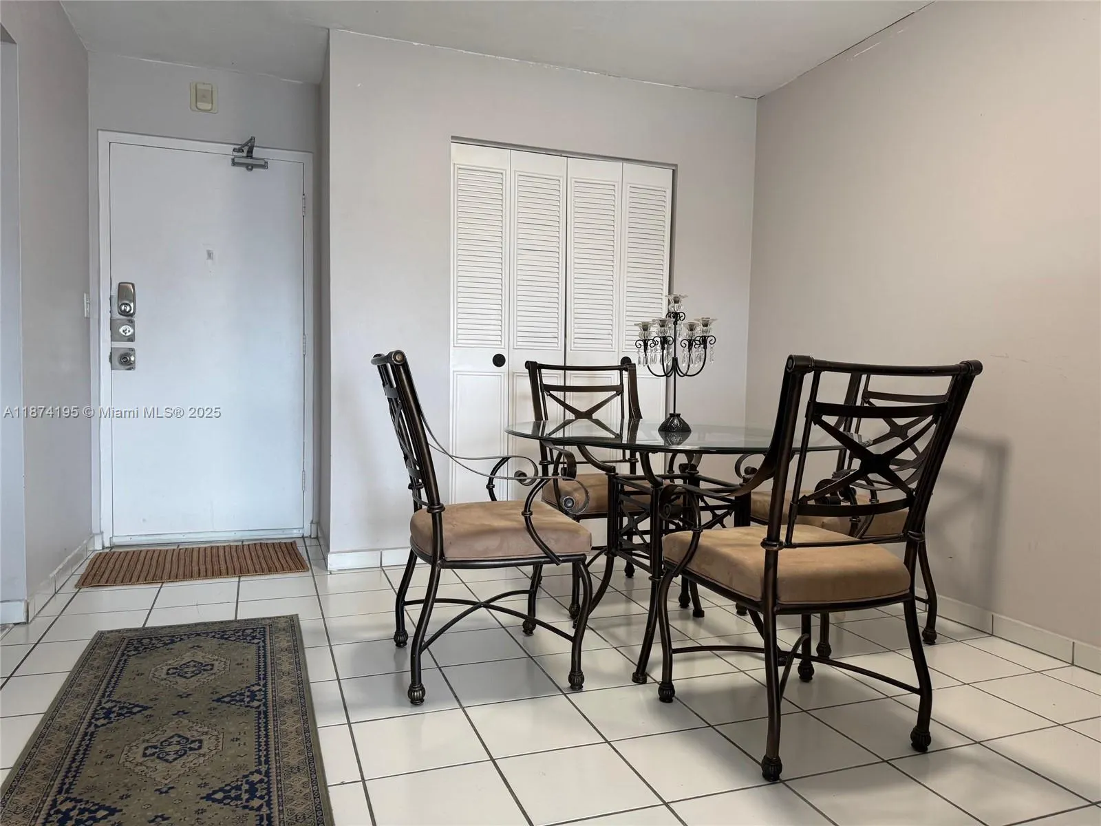 3522 NE 171st St, #303