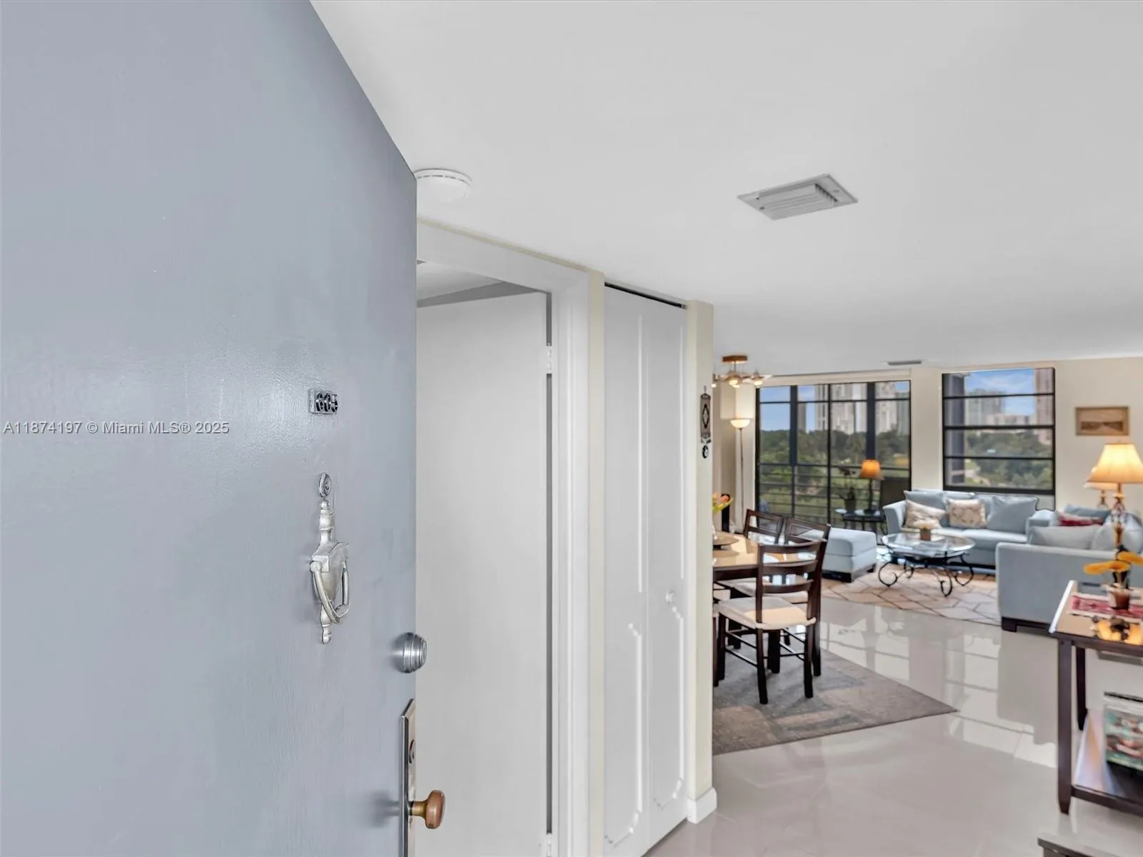 20400 W Country Club Dr, #605