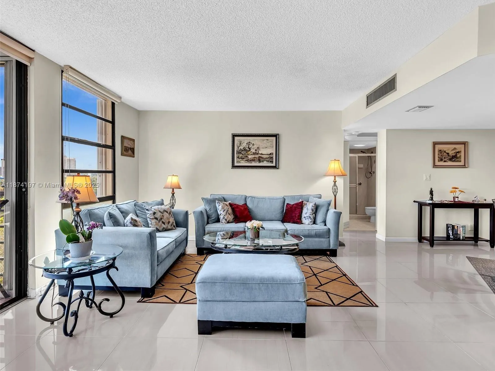 20400 W Country Club Dr, #605