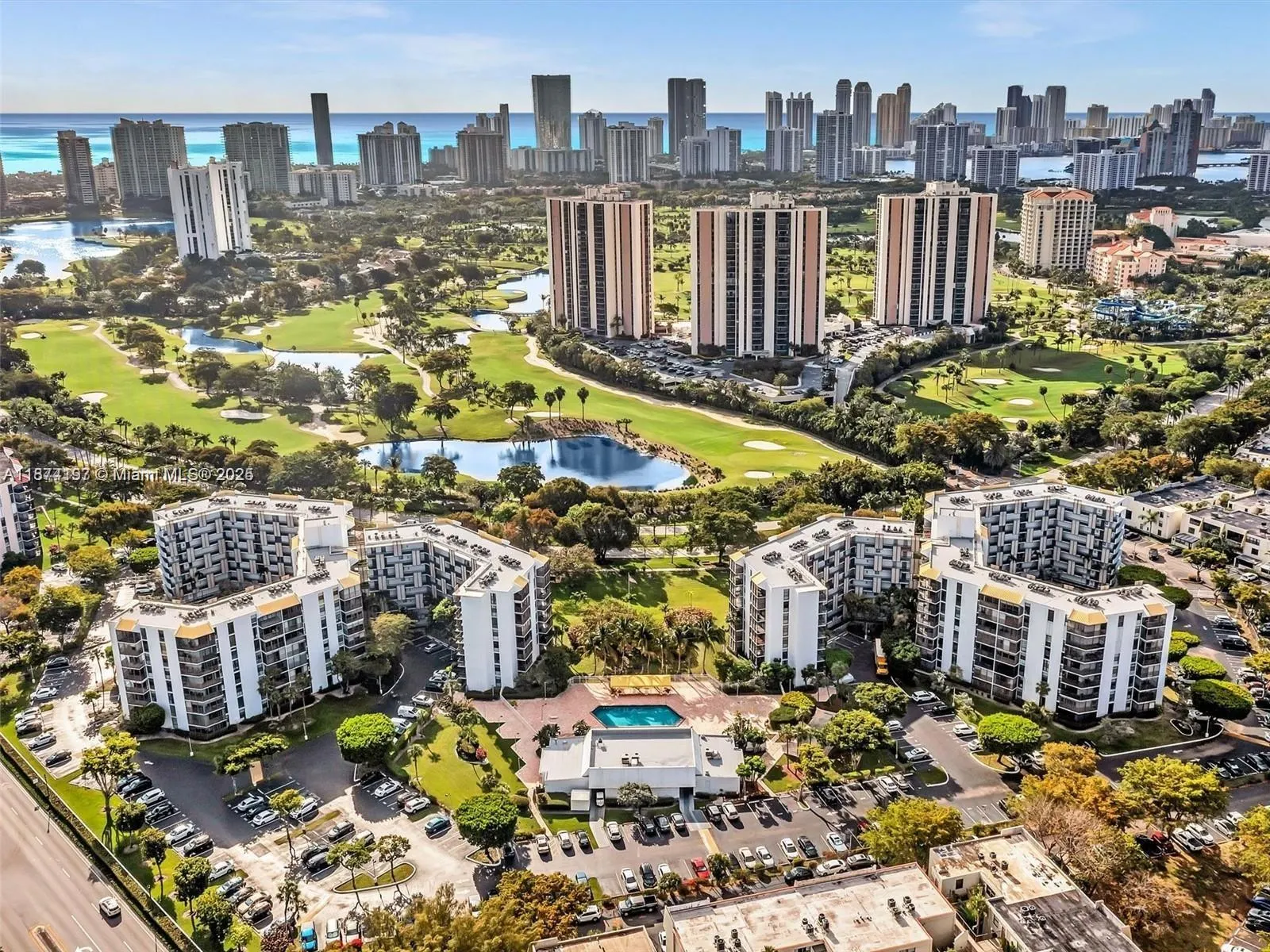 20400 W Country Club Dr, #605