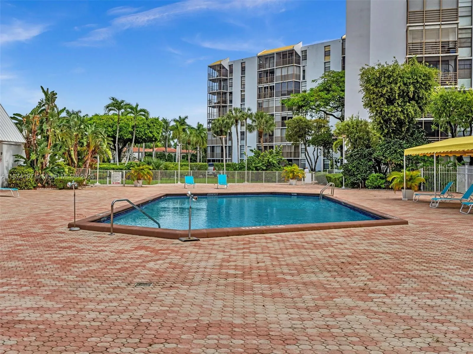 20400 W Country Club Dr, #605